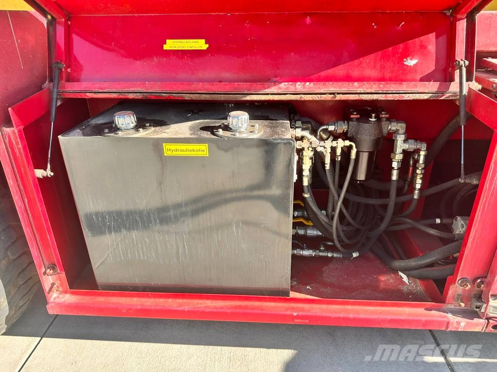 JLG Liftlux SL260-25D 4WD Škarjaste dvižne ploščadi