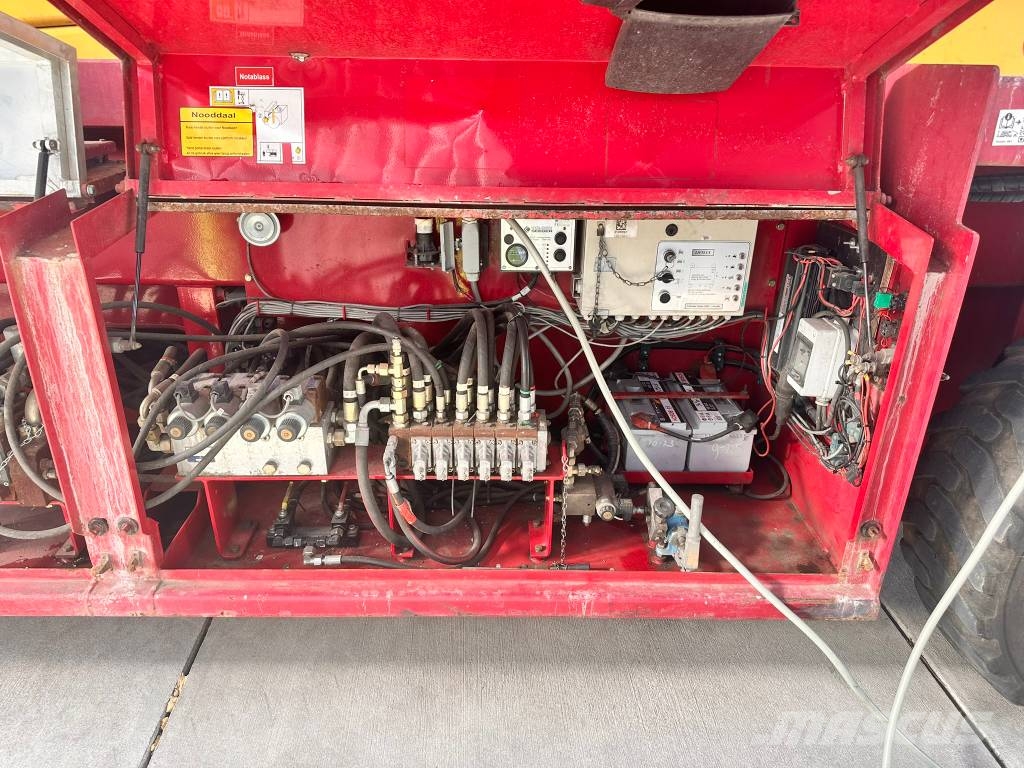 JLG Liftlux SL260-25D 4WD Škarjaste dvižne ploščadi