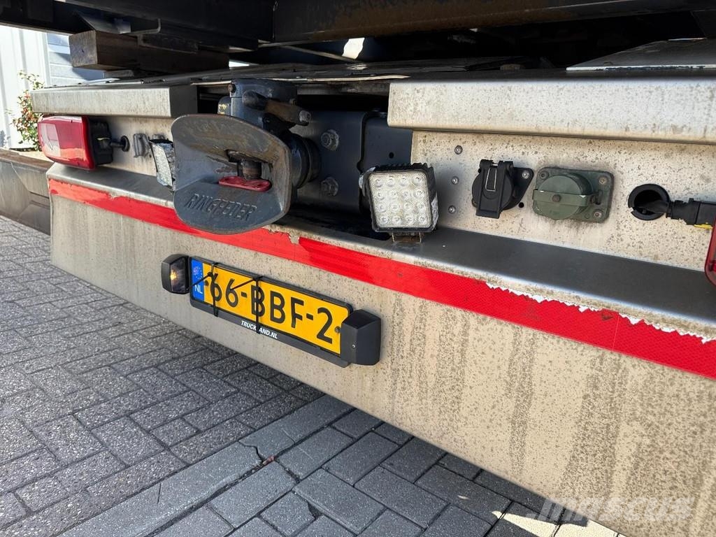 DAF CF85-460 FAS 6x2 Trekker / Bakwagen, HMF Odin 6020 Tahače