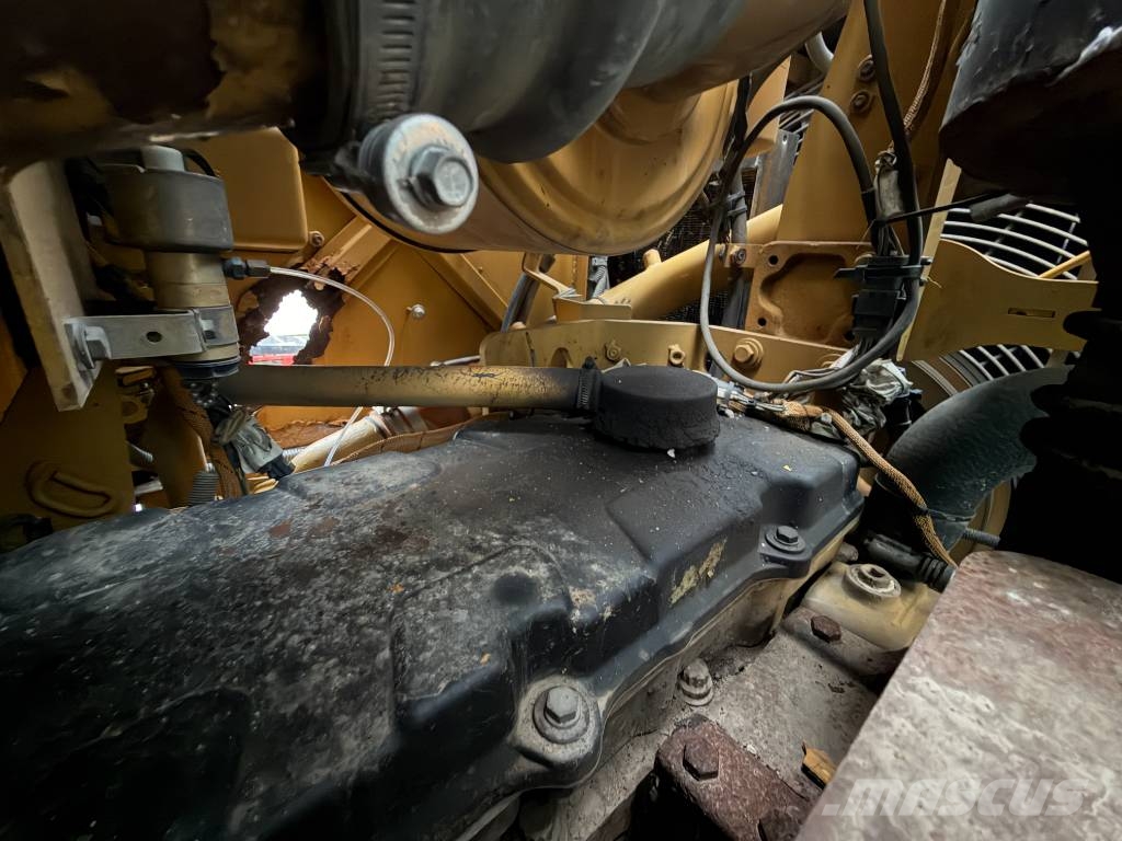 CAT D 6 R XL III Rupsdozers