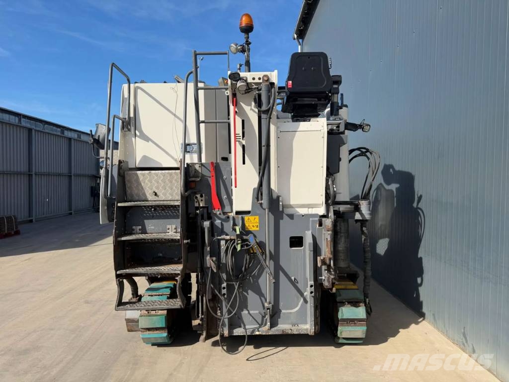 Wirtgen W100 CFI 아스팔트 콜드 밀링 기계