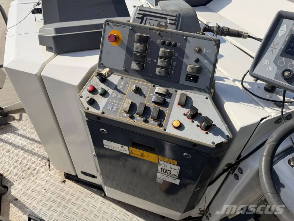 Wirtgen W100 CFI 아스팔트 콜드 밀링 기계