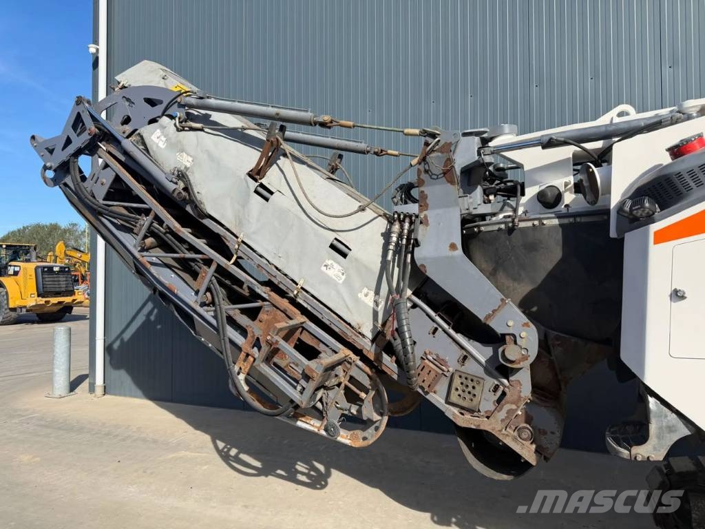 Wirtgen W100 CFI 아스팔트 콜드 밀링 기계