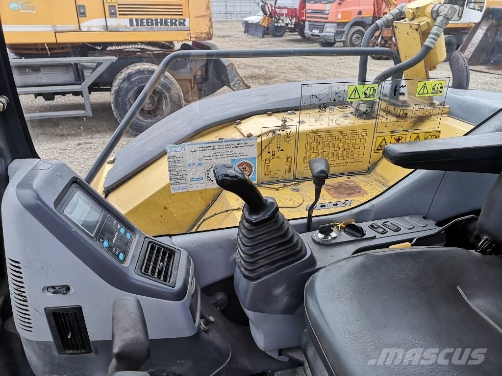 Komatsu PC 78 MR-6 中型挖掘机