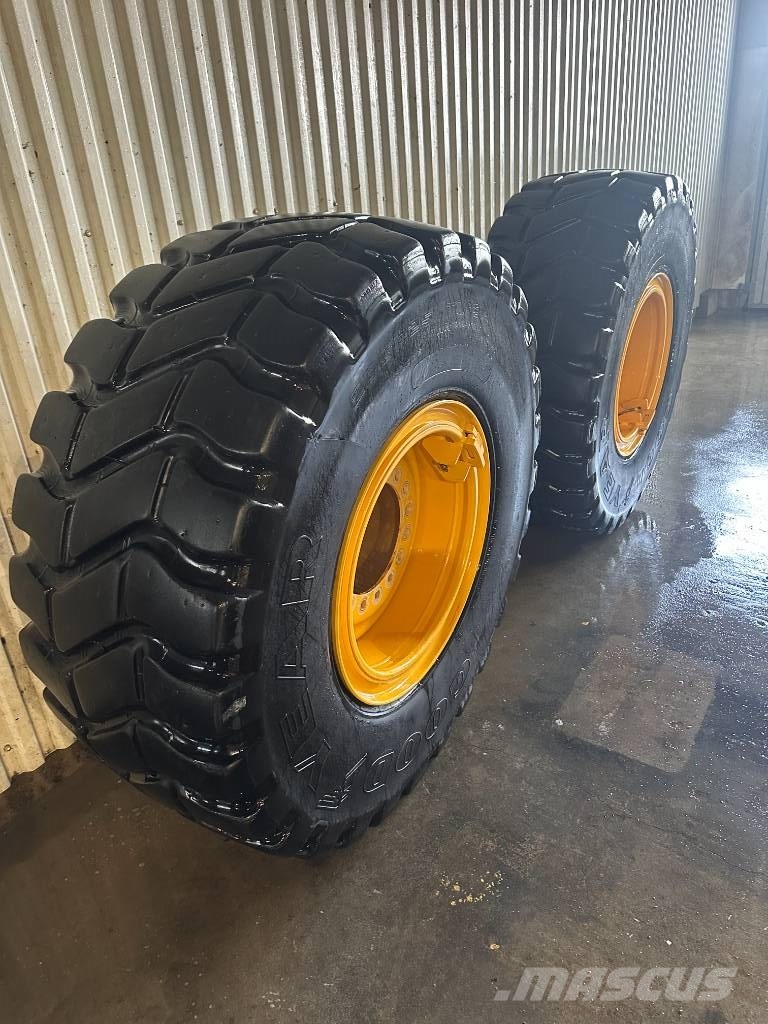 Goodyear 4st beg 20,5R25 däck på fälg L70 L90 Volvo Lastikler