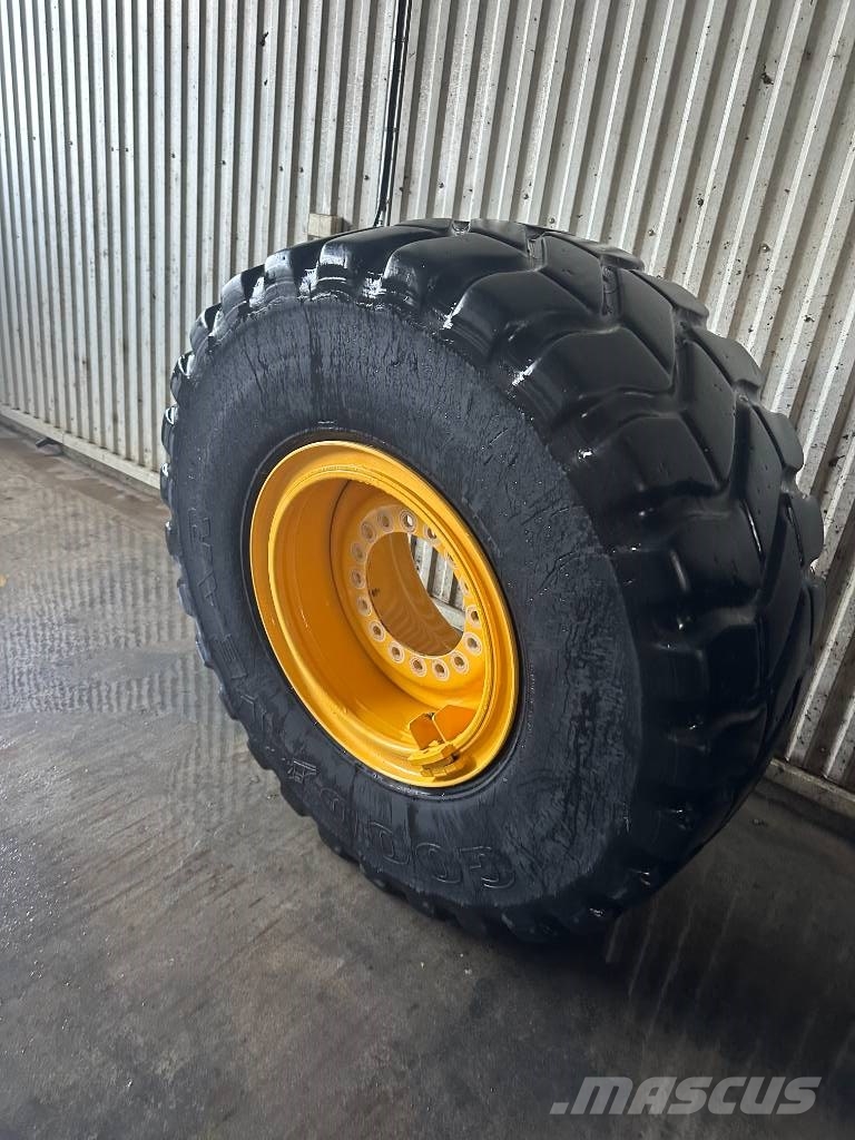 Goodyear 4st beg 20,5R25 däck på fälg L70 L90 Volvo Lastikler