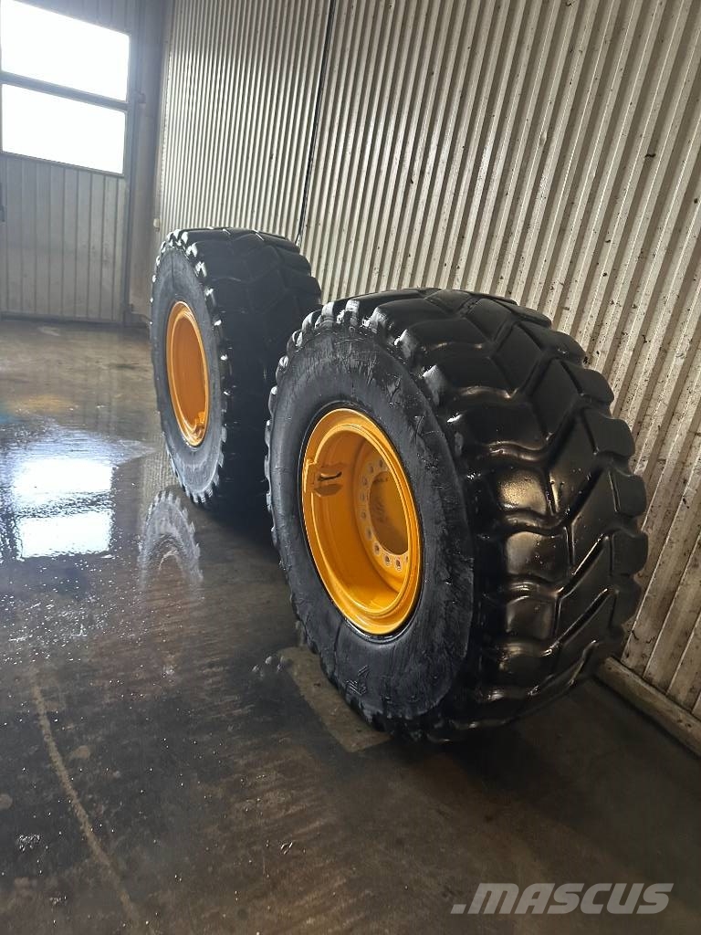 Goodyear 4st beg 20,5R25 däck på fälg L70 L90 Volvo Lastikler