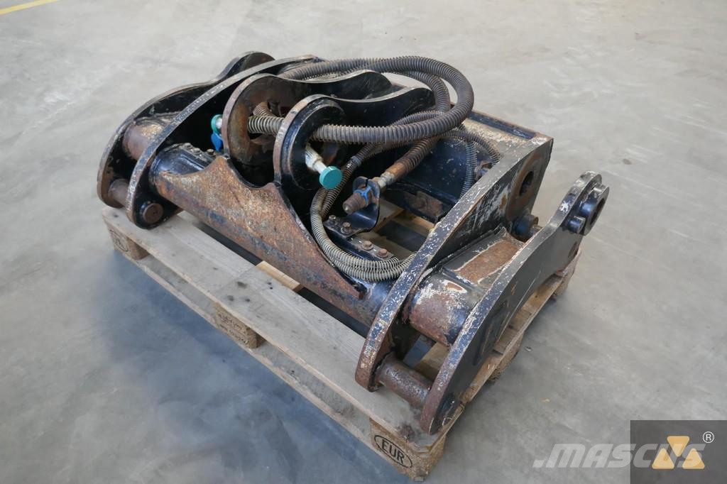 CAT 950M Quick coupler Conectores rápidos