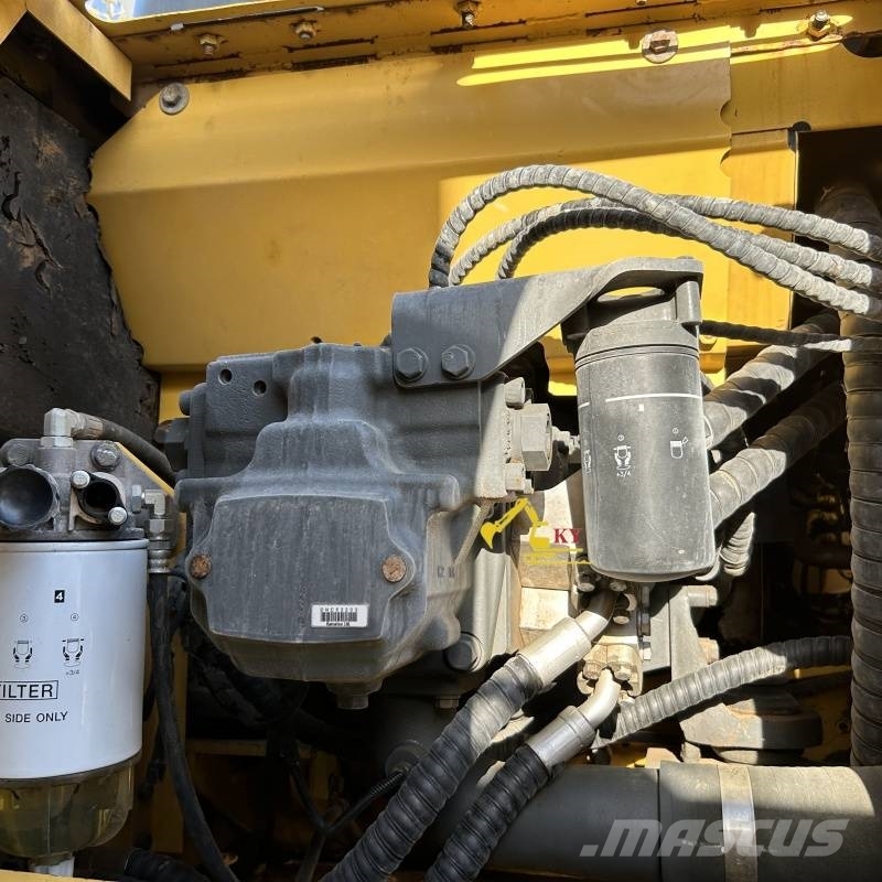 Komatsu PC 200-8 Εκσκαφείς με ερπύστριες