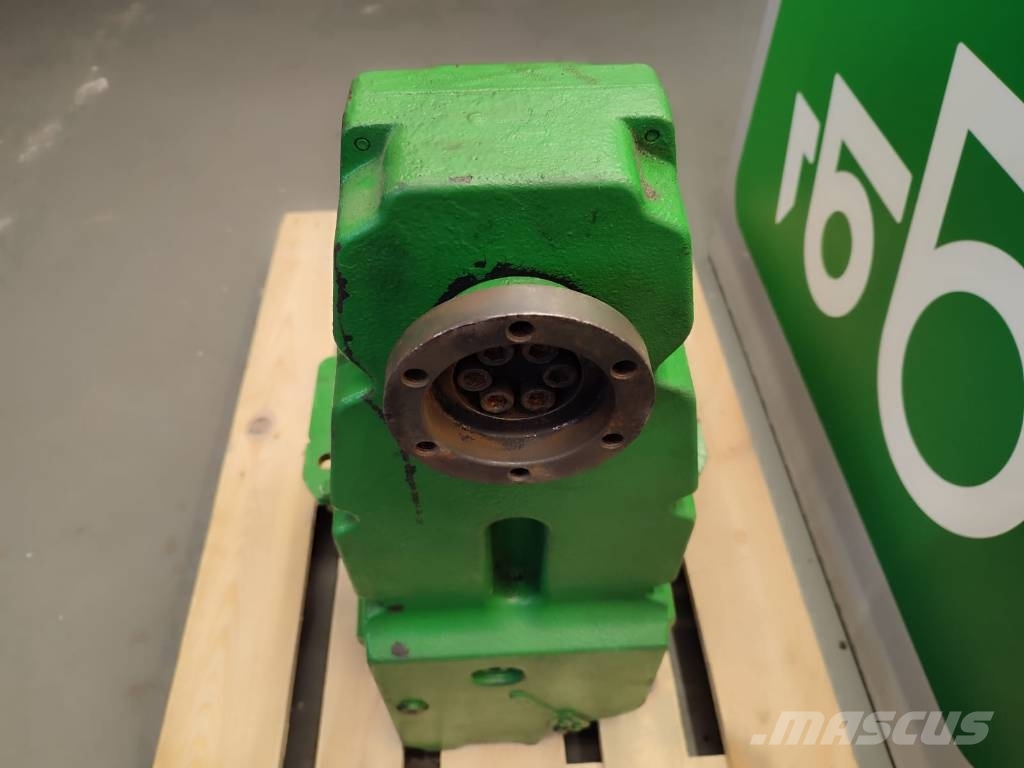 John Deere Front PTO R194372 John Deere 7200 Getriebe