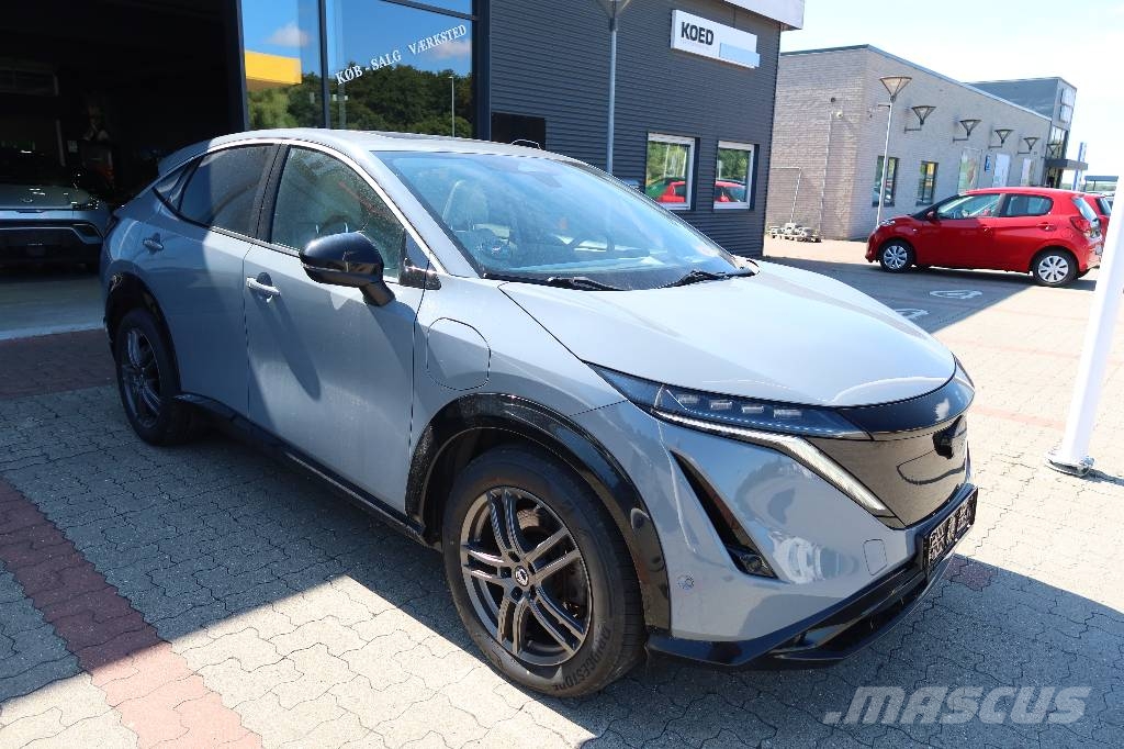 Nissan ARIYA PKWs