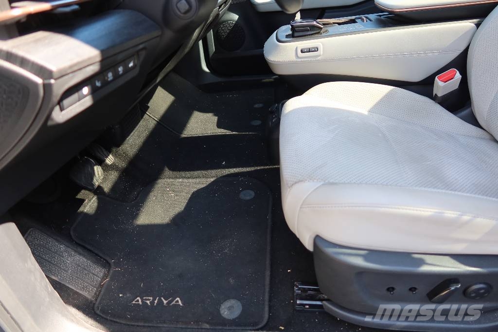 Nissan ARIYA PKWs