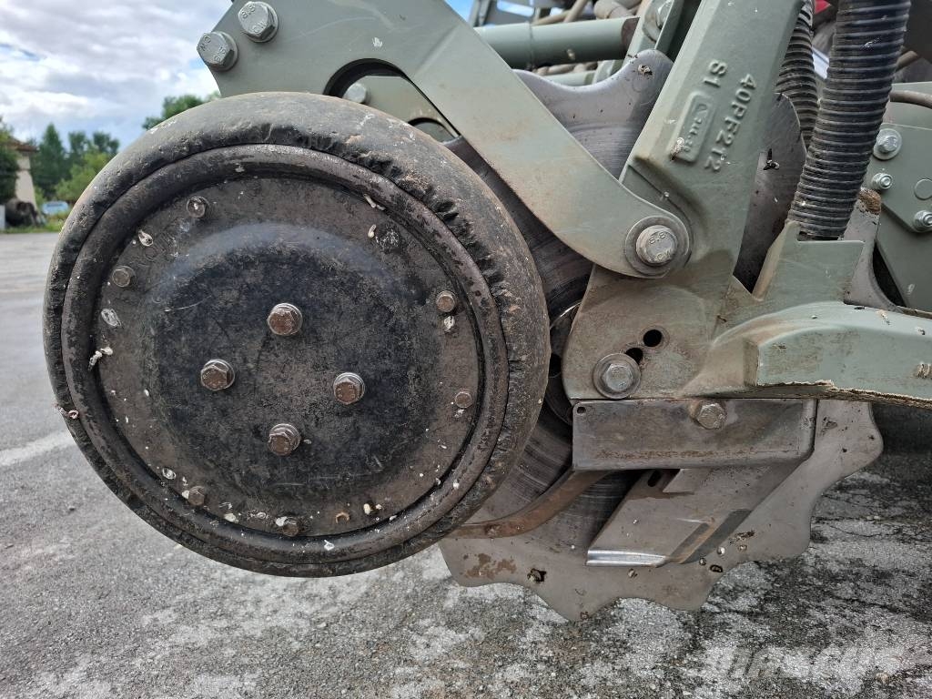 Novag T-Force Plus 650 Mechanické sejačky