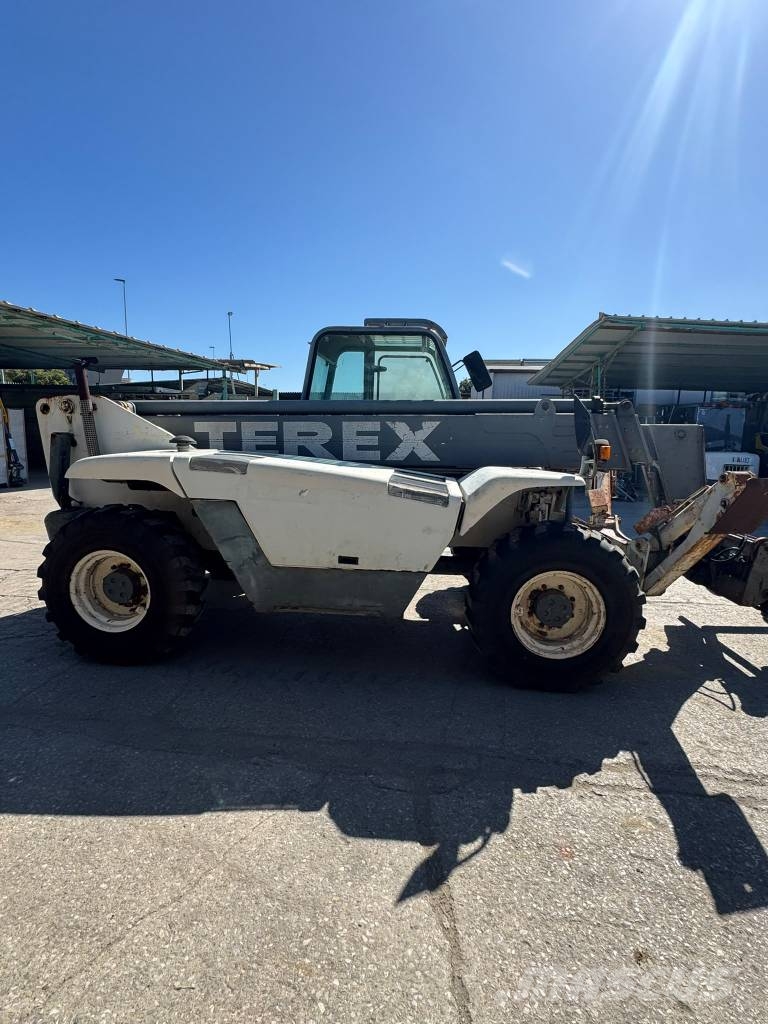 Terex 3013 مناولات متداخلة