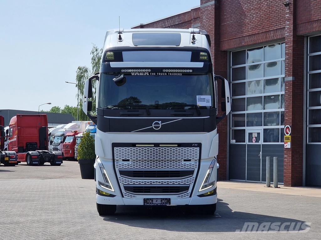 Volvo FH 13.500 Globetrotter XL 6x2 - Retarder - Full ai Trekkvogner