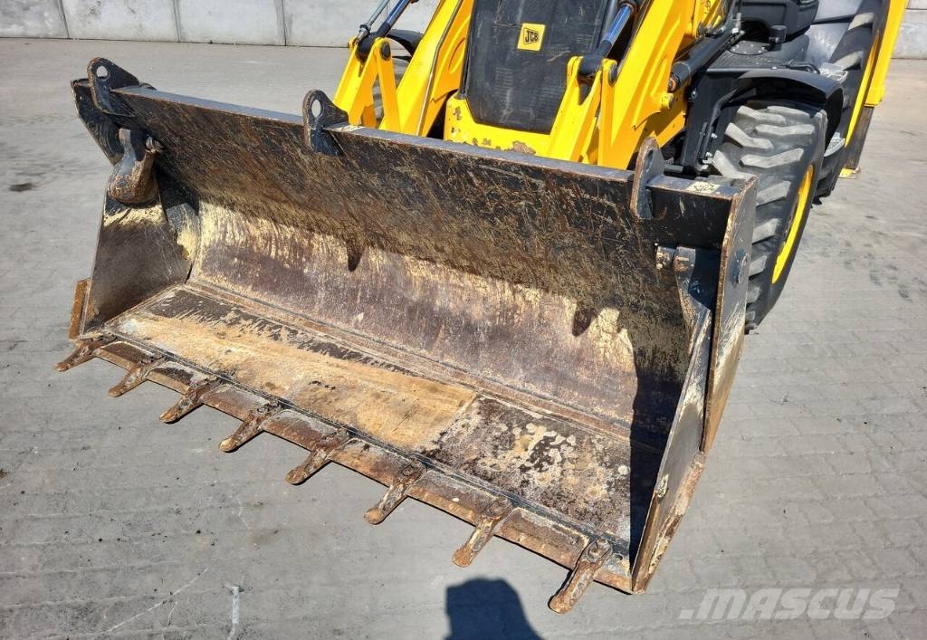 JCB 3 CX Backhoe