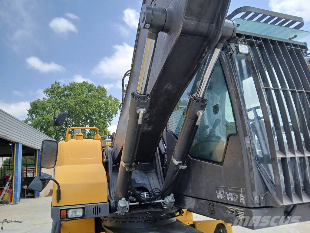 Volvo EW 210 D Excavadoras de ruedas