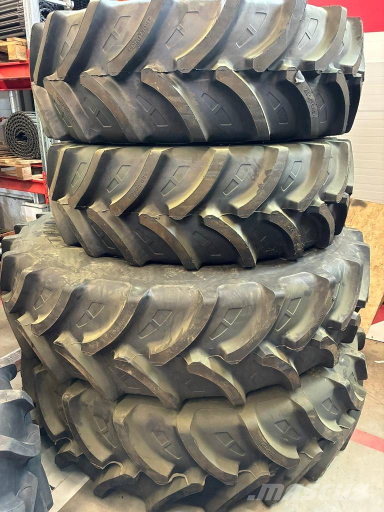 Steyr CNH Däck, hjul och fälgar