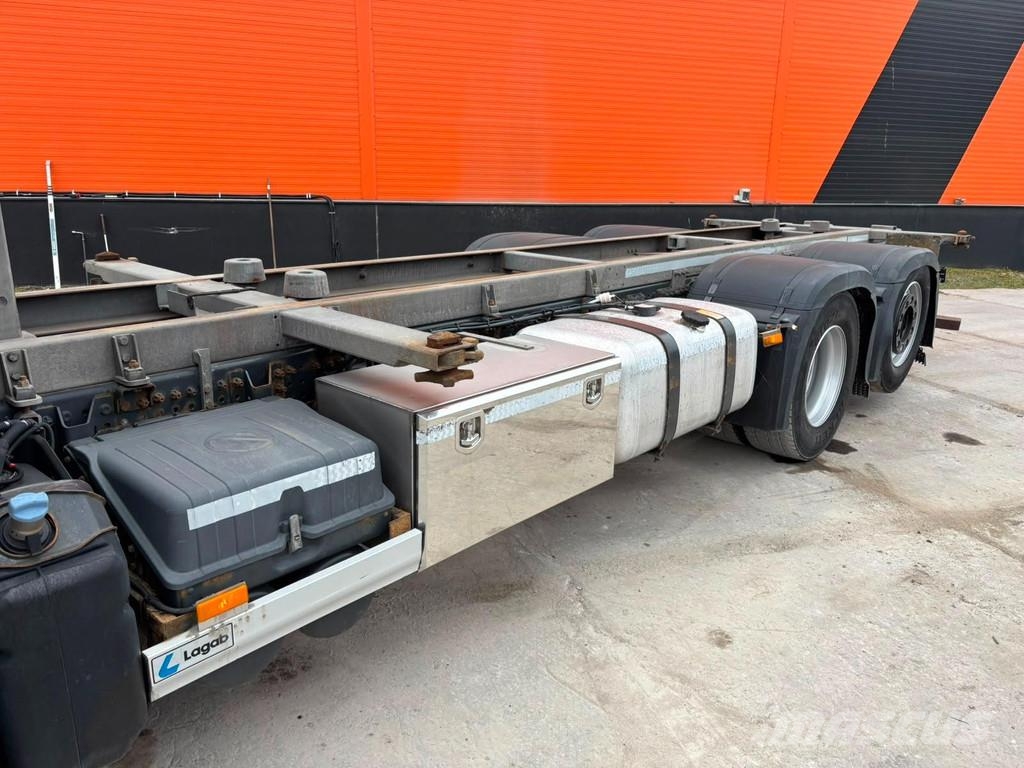 Mercedes-Benz Actros 2551 6x2 ADR / STREAMSPACE Containerwagen
