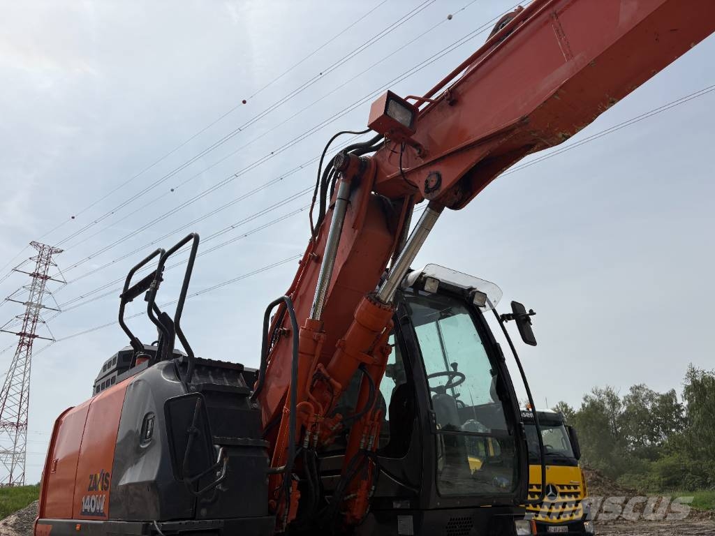Hitachi ZX140W-6 (3 Pieces available) Pelle sur pneus