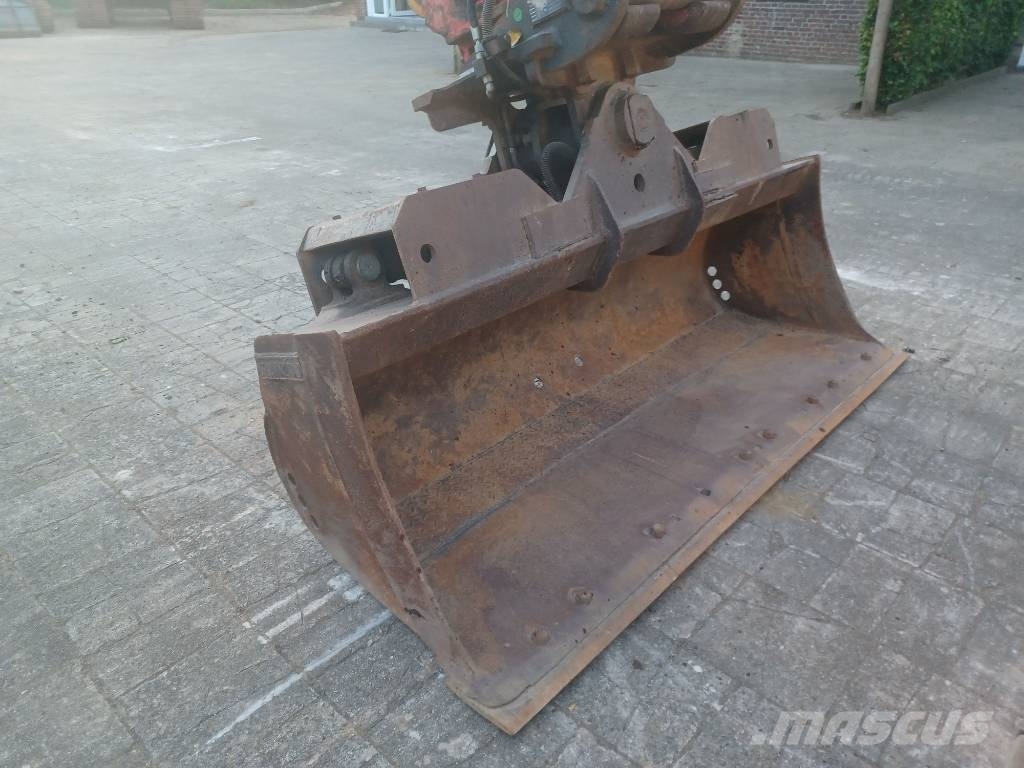 Komatsu PC 210 LCi-11 / Komatsu PC 210 LC-11 Rupsgraafmachines