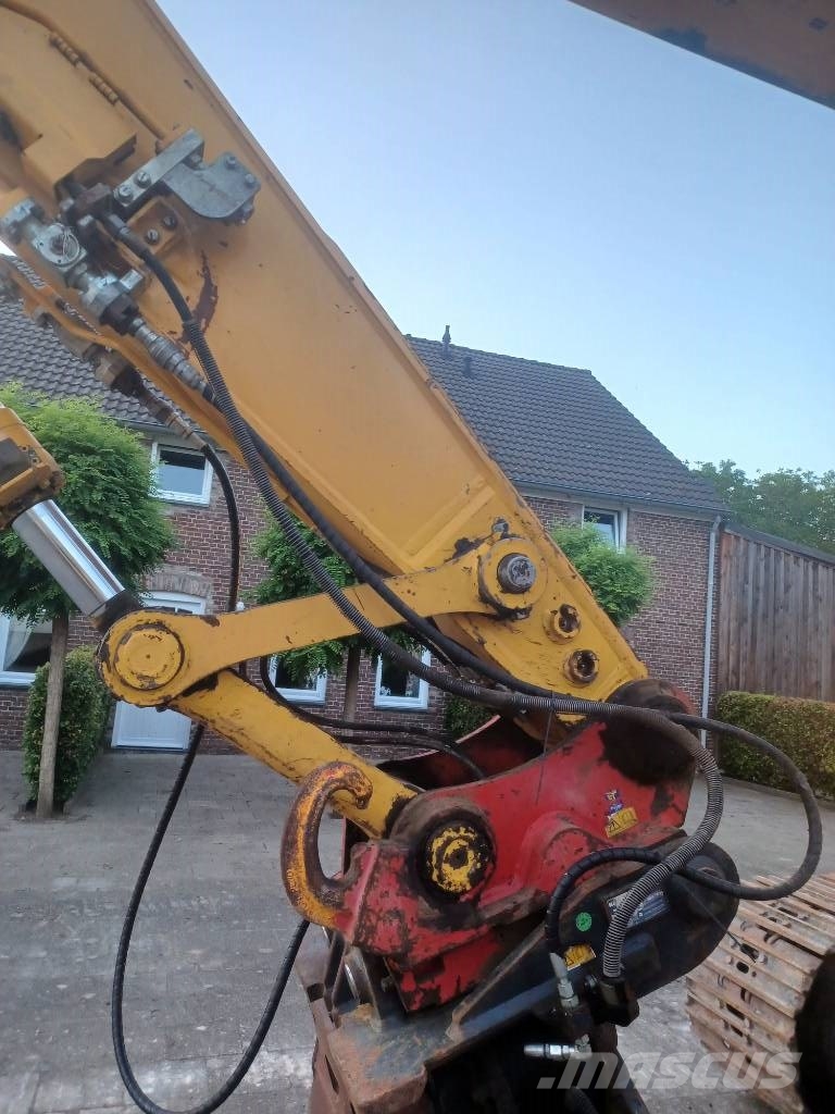 Komatsu PC 210 LCi-11 / Komatsu PC 210 LC-11 Rupsgraafmachines