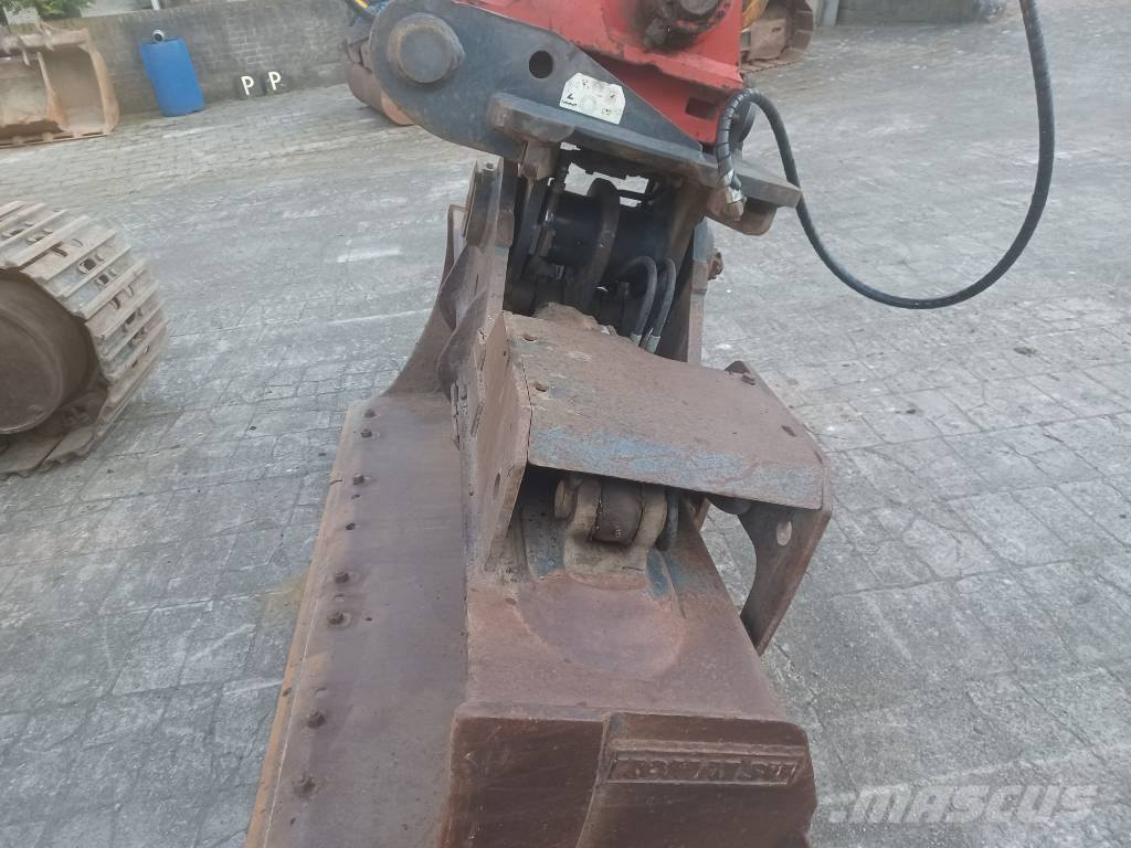 Komatsu PC 210 LCi-11 / Komatsu PC 210 LC-11 Rupsgraafmachines