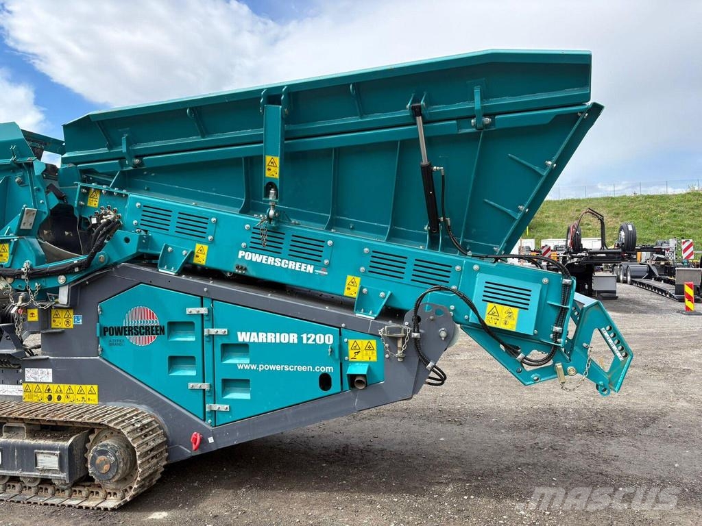 Powerscreen Warrior 1200 Sieb- und Brechanlagen