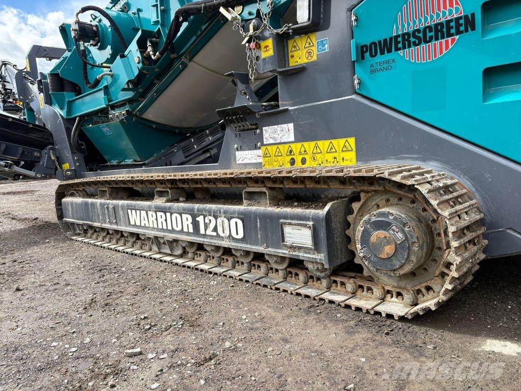 Powerscreen Warrior 1200 Sieb- und Brechanlagen