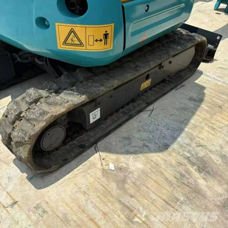 Kubota U15 Верижен екскаватор