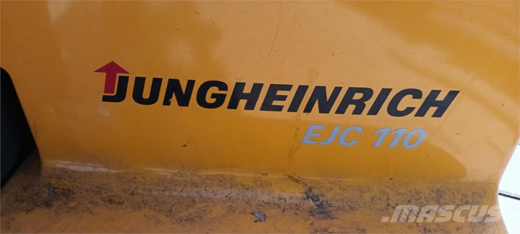 Jungheinrich EJC110 Самоходни товарачи