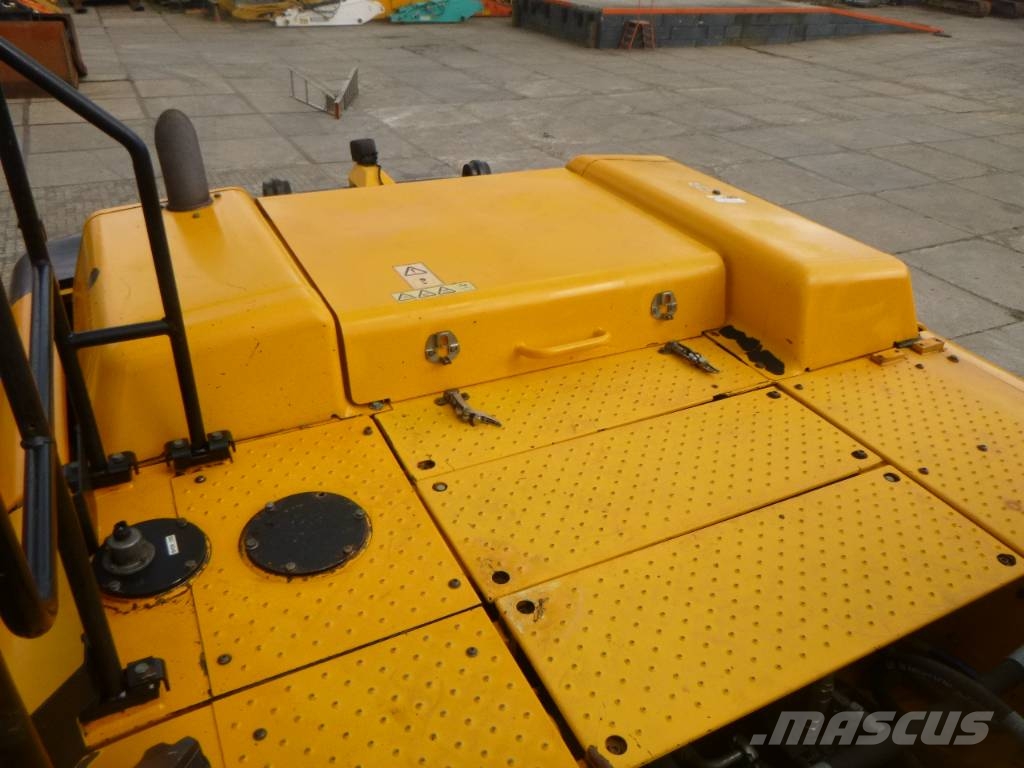 JCB JS360LCT4 Rupsgraafmachines