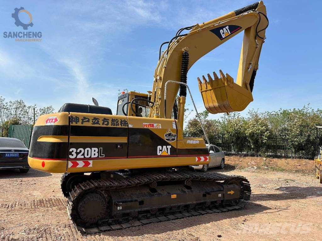 CAT 320B Bagri goseničarji