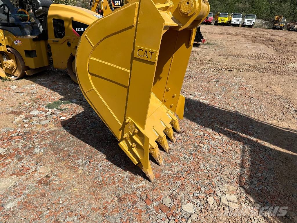CAT 320B Bagri goseničarji