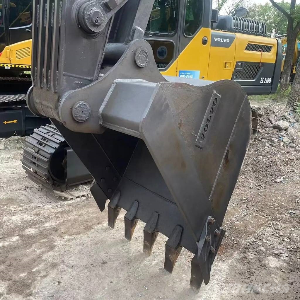 Volvo EC200D Raupenbagger