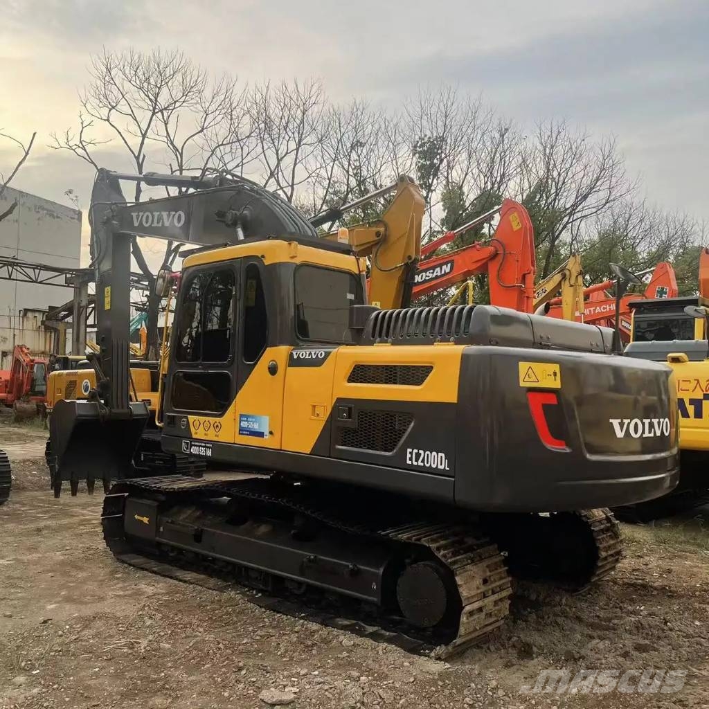 Volvo EC200D Raupenbagger