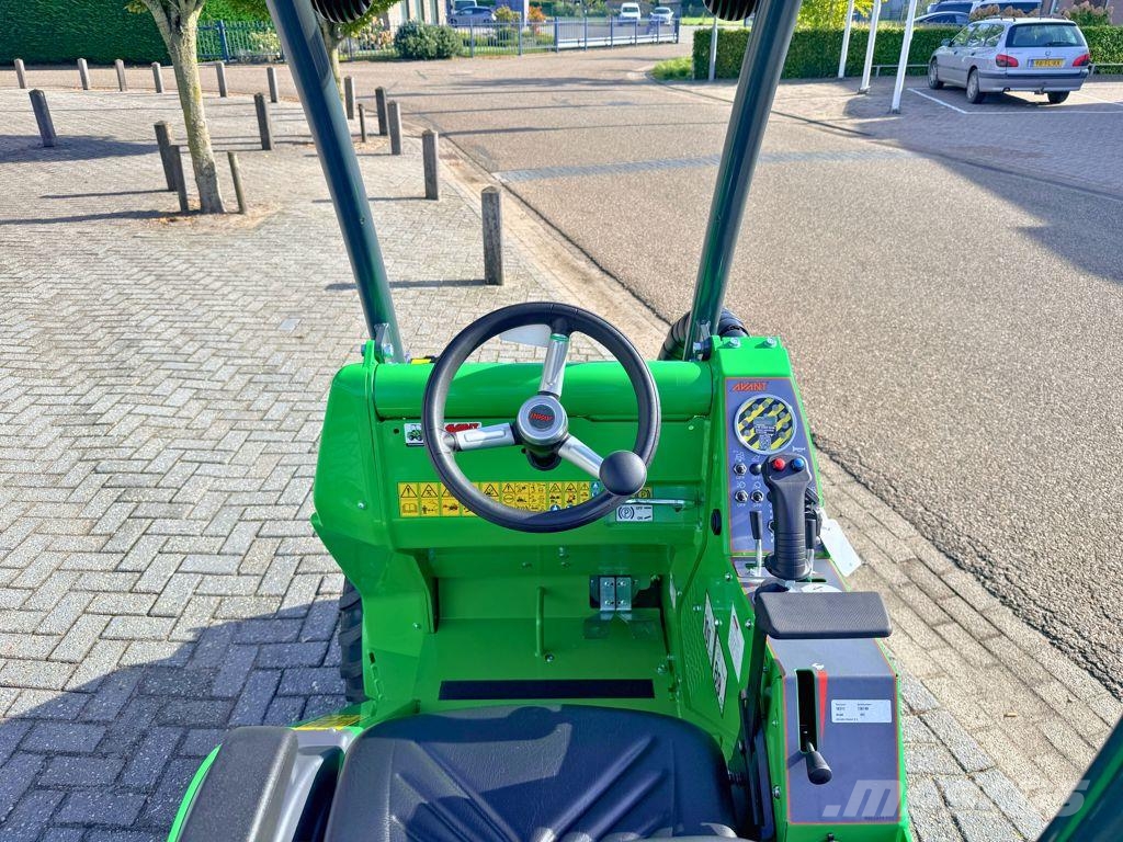 Avant 423 TDL Shovel Wielladers