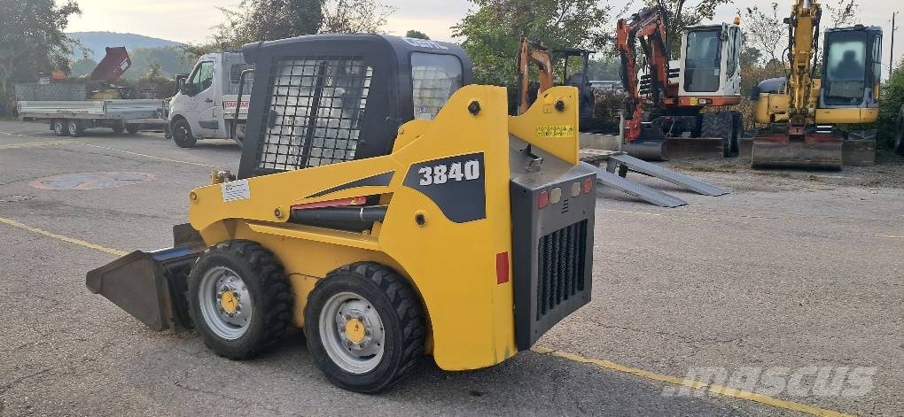 Gehl 3840 Skid steer mini utovarivači