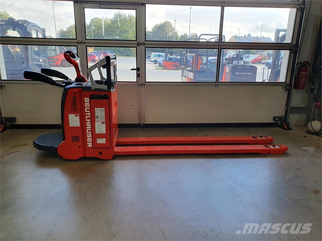 Linde T20AP lang Stapelaar meeloop