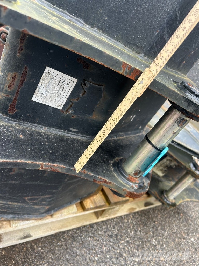 JCB Skovlsæt Lopaty