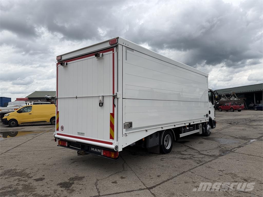 MAN TGL 8.220 4X2 na prepravu automobilov VIN 598 Camiones portacoches