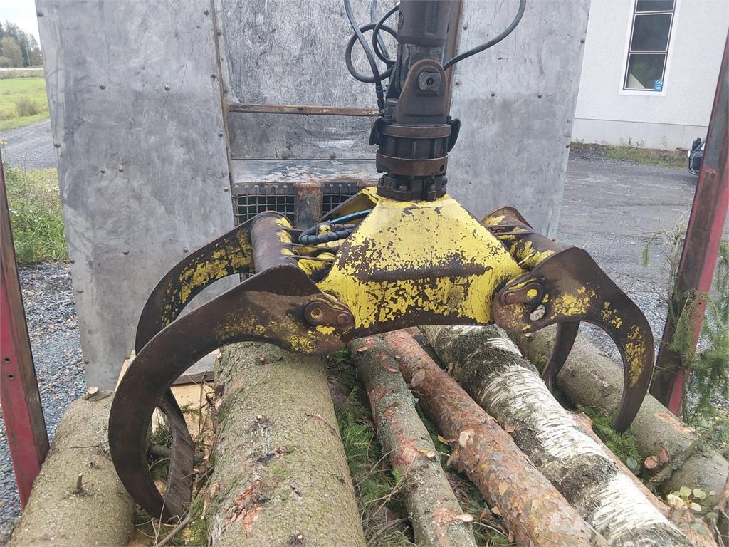 Loglift 118S Lesnícke žeriavy