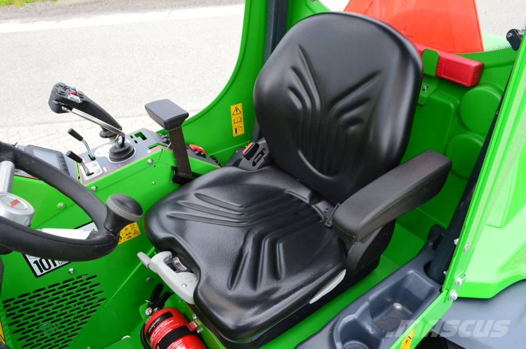 Avant 860i TDS Kniklader/Shovel لوادر متعددة الأغراض