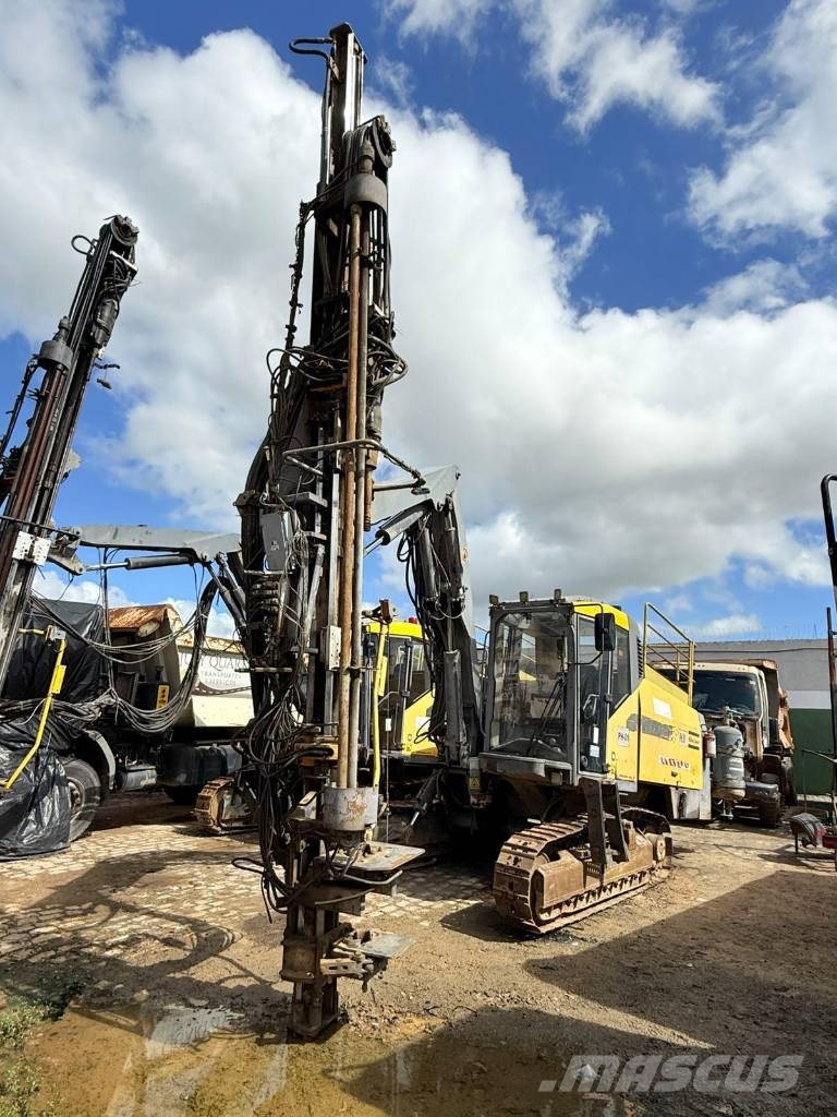 Atlas Copco T40-11 FLEXIROC Sondaj kuleleri