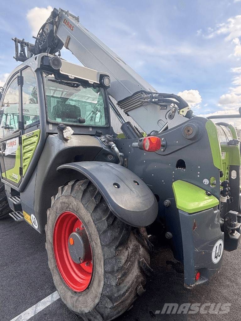 CLAAS Scorpion 7055 Kurottajat