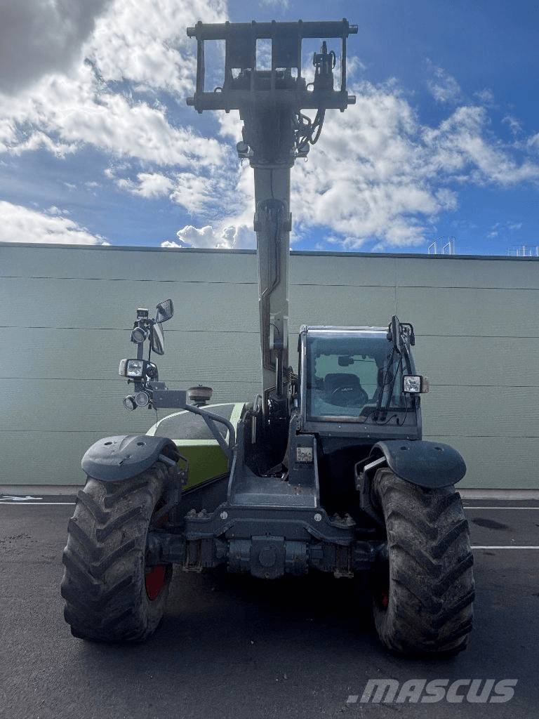 CLAAS Scorpion 7055 Kurottajat