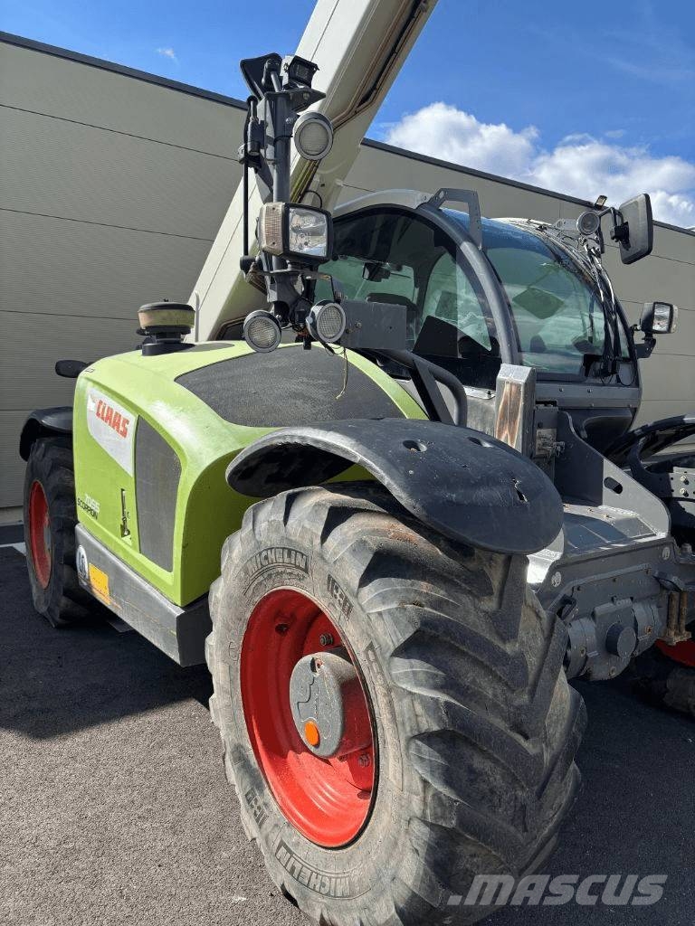 CLAAS Scorpion 7055 Kurottajat