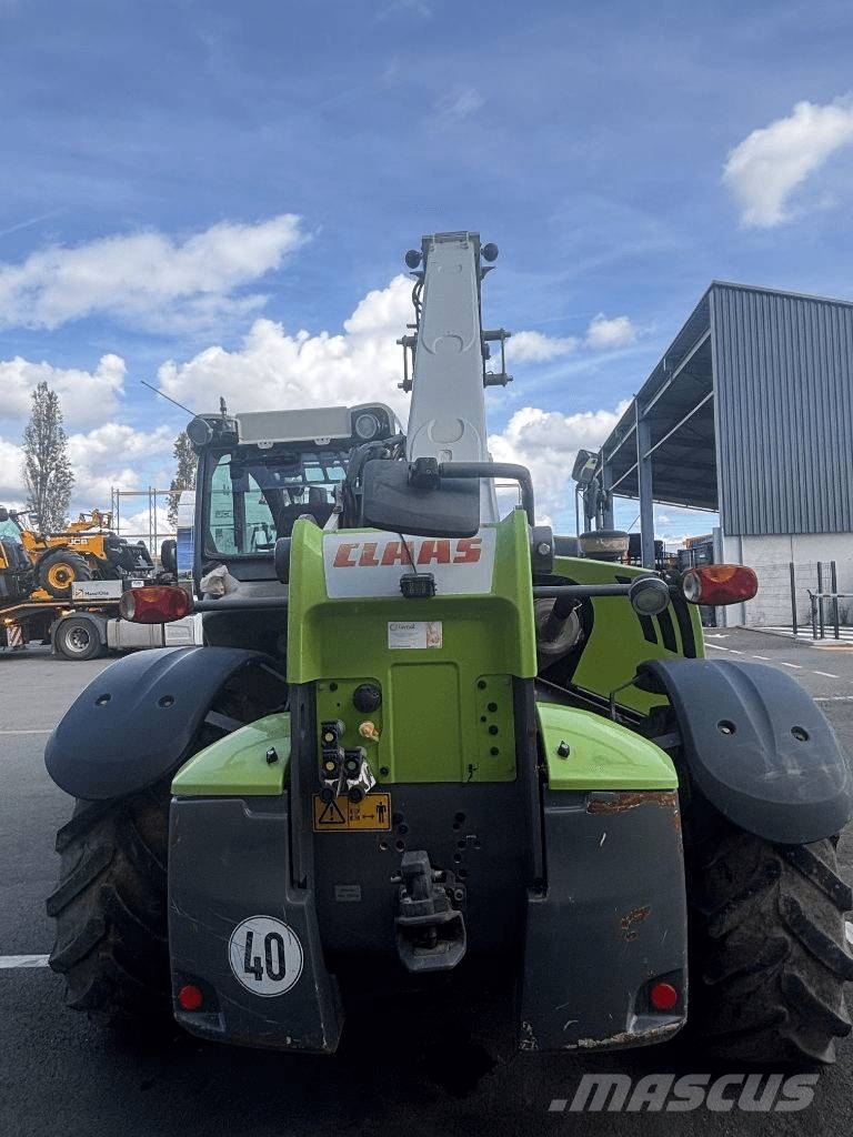 CLAAS Scorpion 7055 Kurottajat