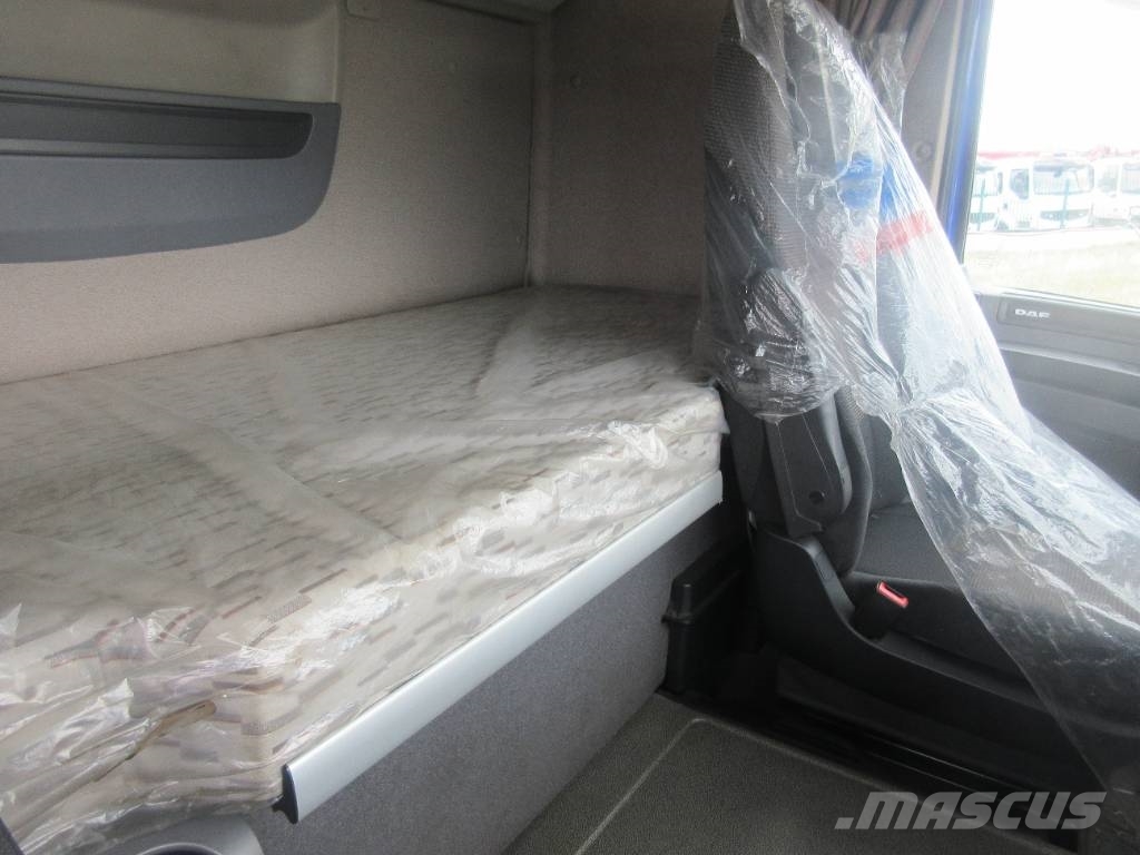 DAF XF105.460 曳引機組件