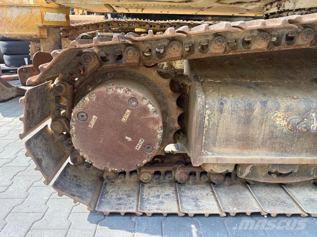 CASE CX250C Escavatori cingolati